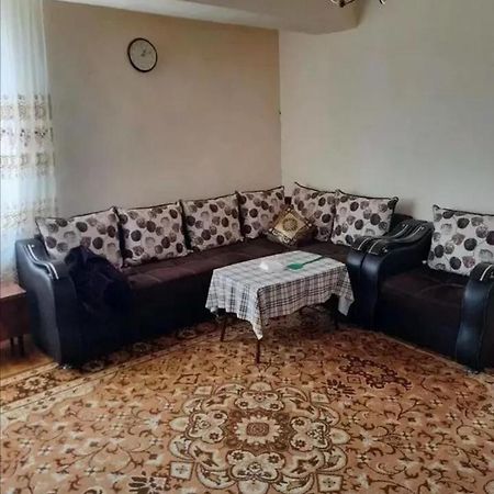 Good Luck Apartment Ереван Екстериор снимка