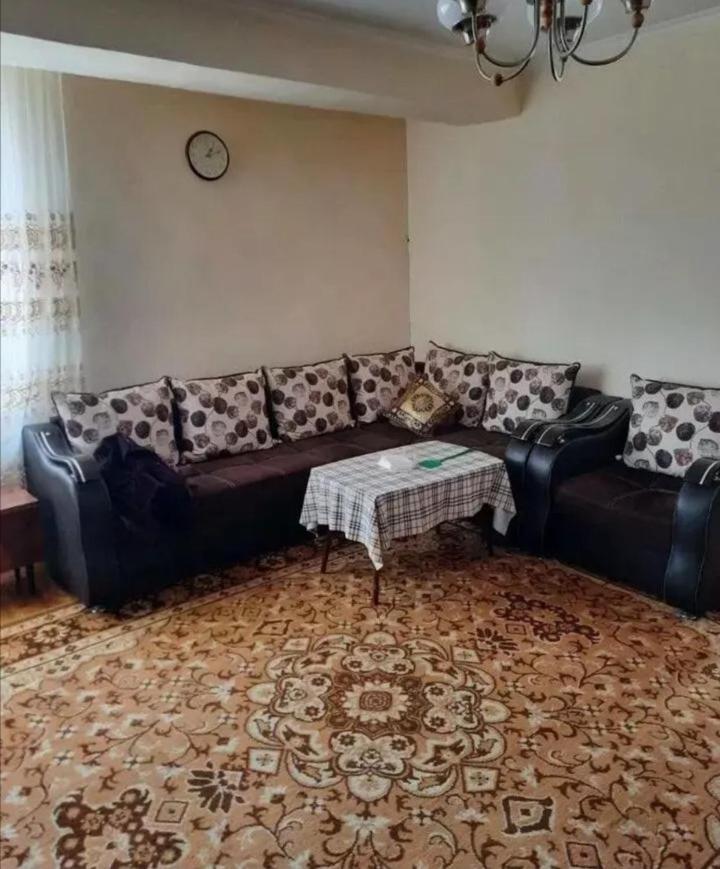 Good Luck Apartment Ереван Екстериор снимка